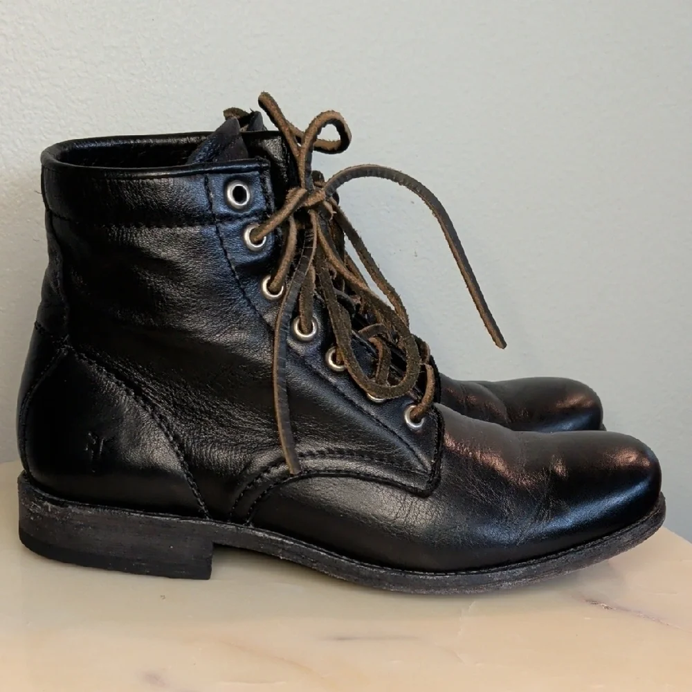 Frye Tyler Leather Boots - men's size 8